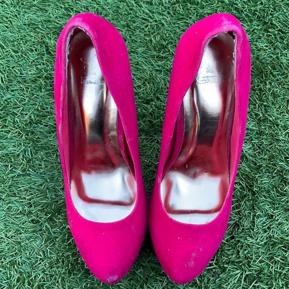Pink heels